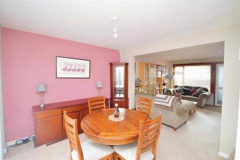 3 bedroom semi-detached house to rent, Dunster Crescent, Hornchurch, Essex, RM11
