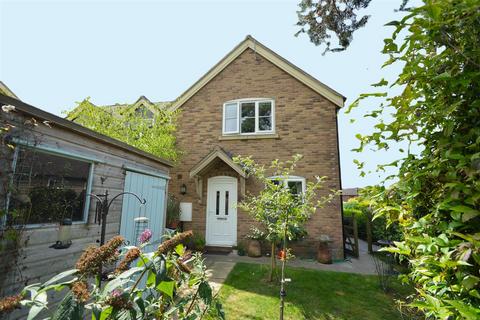 3 bedroom semi-detached house for sale, Linley Avenue, Pontesbury, Shrewsbury