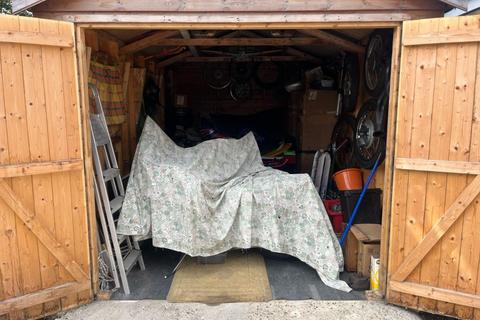 Garage for sale, Millbrook, Leybourne, West Malling