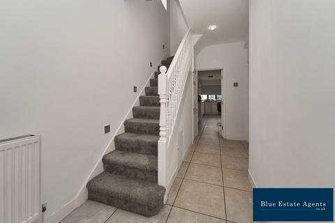 51 Meadow Waye, Hounslow, TW5 9EY