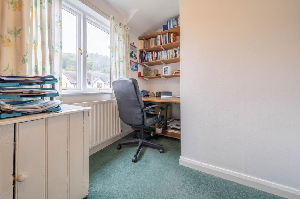 Bedroom/study