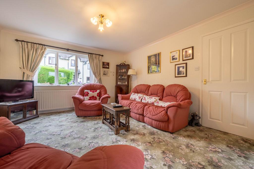 Sitting dining room