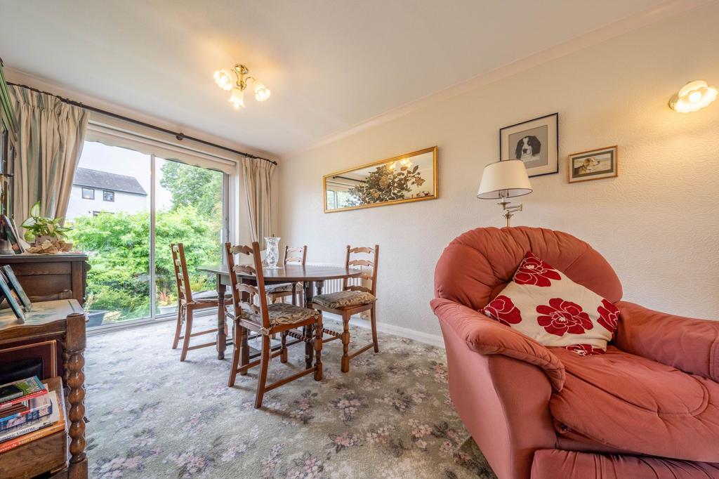 Sitting dining room