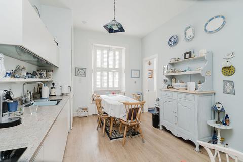 3 Collins Place, Edinburgh, EH3 5JD