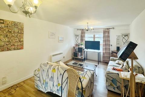 2 bedroom flat for sale, 27 Whitworth Street West, Southern Gateway, Manchester, M1