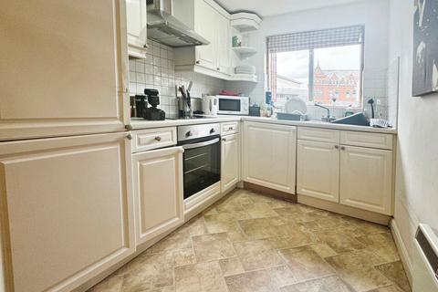 2 bedroom flat for sale, 27 Whitworth Street West, Southern Gateway, Manchester, M1