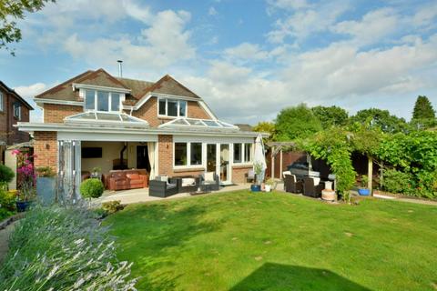 4 bedroom detached house for sale, Wayground Road, Corfe Mullen, Dorset, BH21 3ED