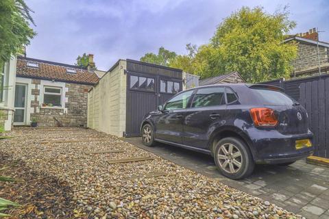 2 Ashcombe Gardens, Weston-super-mare, BS23 2XA