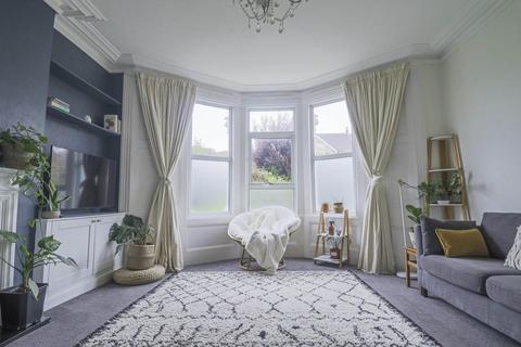 2 Ashcombe Gardens, Weston-super-mare, BS23 2XA