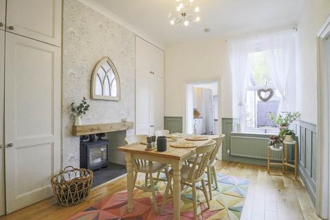 2 Ashcombe Gardens, Weston-super-mare, BS23 2XA