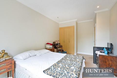 2 bedroom flat for sale, 2 Point Wharf Lane, Brentford, , TW8 0EA