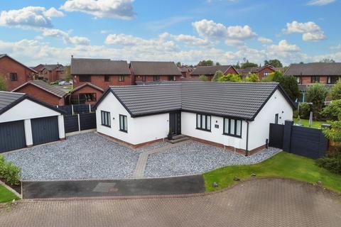 4 bedroom detached bungalow for sale, Castlebrook Close, Unsworth. Bury BL9