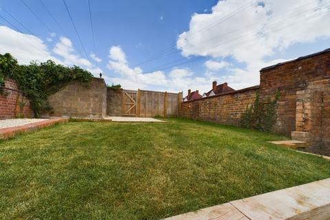 5 bedroom end of terrace house for sale, High Street, Evesham, Worcestershire, WR11