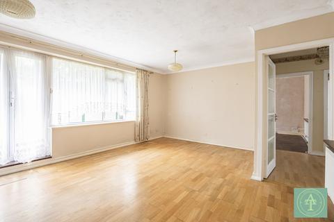 2 bedroom flat for sale, Eversley Park Road, Winchmore Hill, London, N21