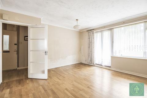 2 bedroom flat for sale, Eversley Park Road, Winchmore Hill, London, N21