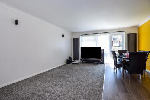 2 bedroom maisonette for sale, Hatch End,  Pinner,  HA5