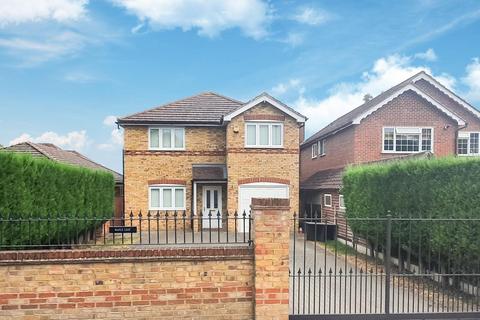 5 bedroom detached house to rent, Avenue Road, Dobbs Weir