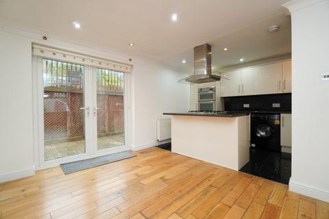 73 Blantyre Crescent, Clydebank, G81 6JN