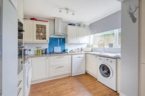 3 bedroom semi-detached house for sale, Dale View Gardens, London E4