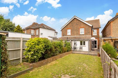 4 bedroom semi-detached house for sale, Kimberley Road, Crawley RH10