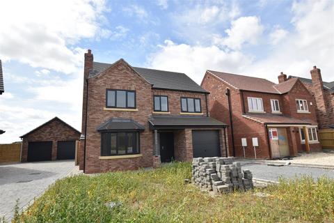 6 bedroom detached house for sale, Clyburn Close, Tetney DN36