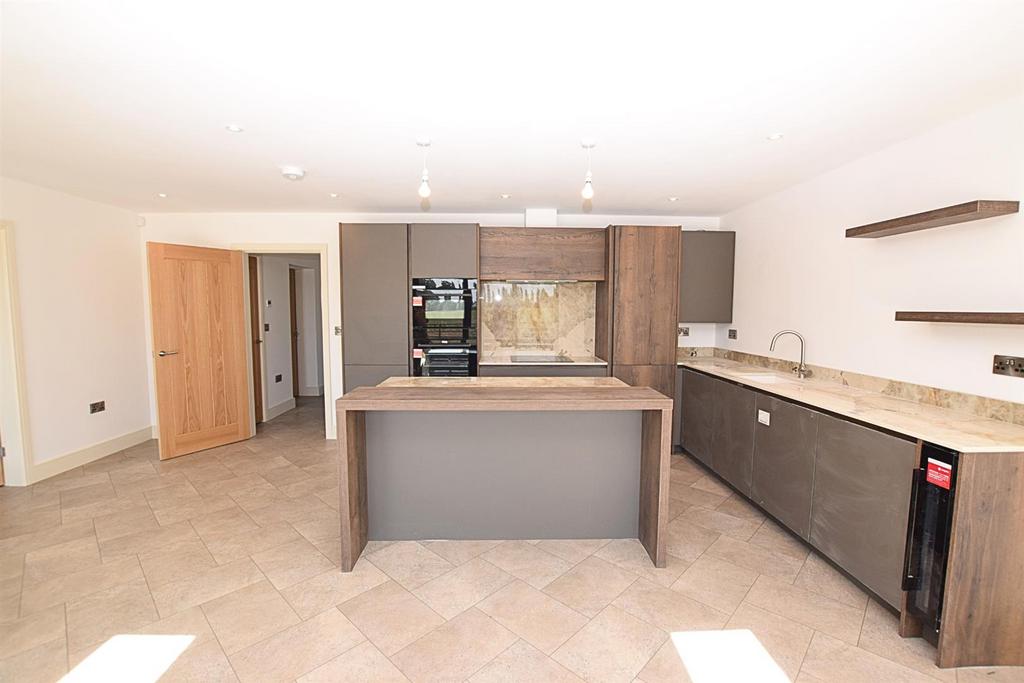 Living dining kitchen