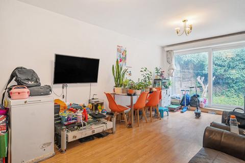 4 bedroom end of terrace house for sale, Castlands Road, London