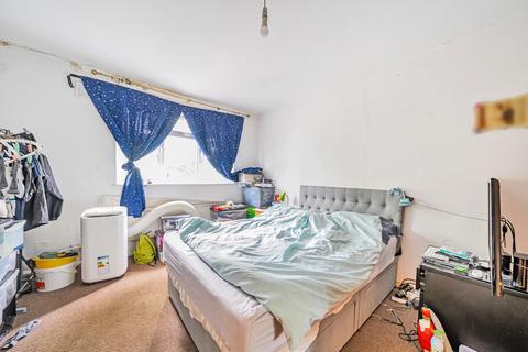 1 Castlands Road, London, SE6 4LN