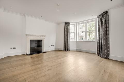 undefined, Barrons Chase, Richmond, Surrey