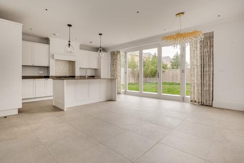 undefined, Barrons Chase, Richmond, Surrey