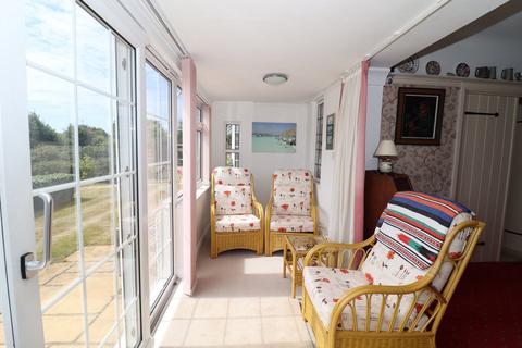 4 bedroom bungalow for sale, Cooden Drive, Cooden Beach, Bexhill on Sea, TN39