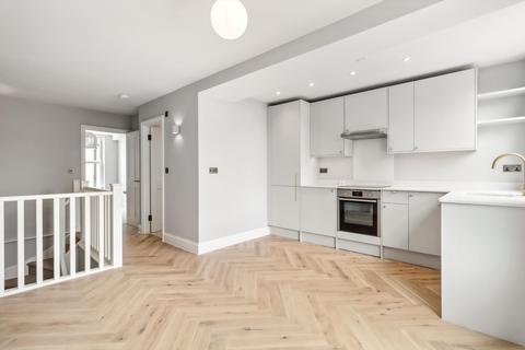 1 bedroom flat for sale, Church Road, Teddington, London, TW11