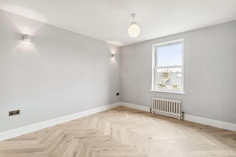 1 bedroom flat for sale, Church Road, Teddington, London, TW11