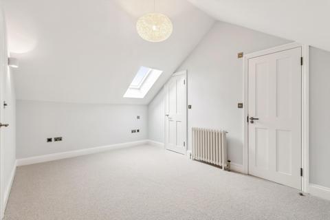 2 bedroom flat for sale, Church Road, Teddington, London, TW11