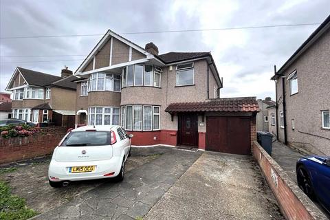 3 bedroom semi-detached house for sale, Hereford Road, Feltham