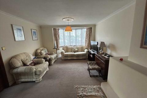 3 bedroom semi-detached house for sale, Hereford Road, Feltham