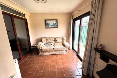30 Hereford Road, Feltham, TW13 5BT