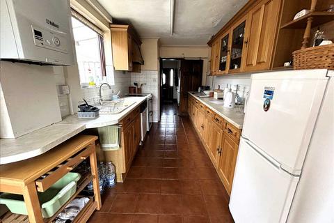 30 Hereford Road, Feltham, TW13 5BT