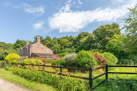 3 bedroom detached house for sale, Westend, Stonehouse