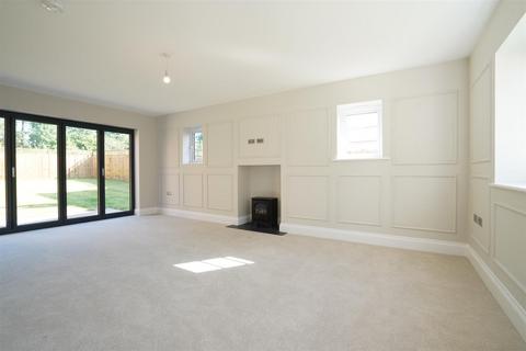 5 bedroom detached house for sale, Jasmine House, Besses Lane, Wood Burcote, Towcester