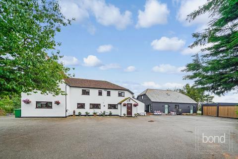 New Montsale Marshes, Burnham-on-crouch, CM0 8NQ