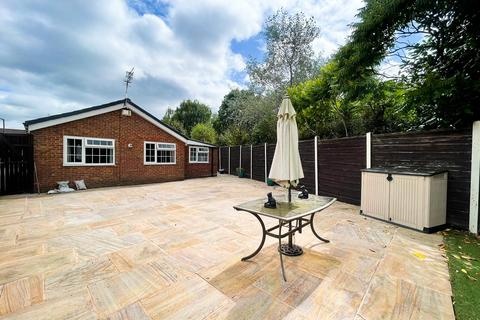 4 bedroom detached bungalow for sale, Lowick Green, Woodley, Stockport