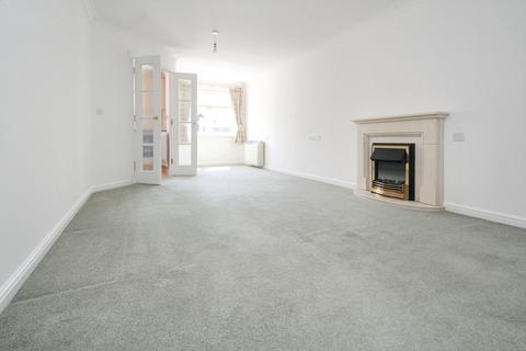 2 bedroom apartment for sale, Harefield Road, Uxbridge, UB8