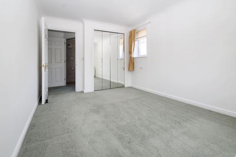 2 bedroom apartment for sale, Harefield Road, Uxbridge, UB8