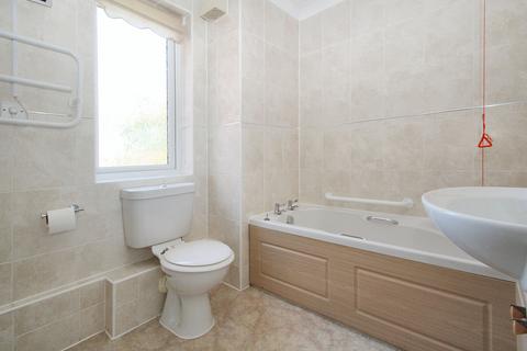 2 bedroom apartment for sale, Harefield Road, Uxbridge, UB8