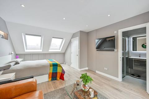 8 Lichfield Road, Hounslow, TW4 6HS