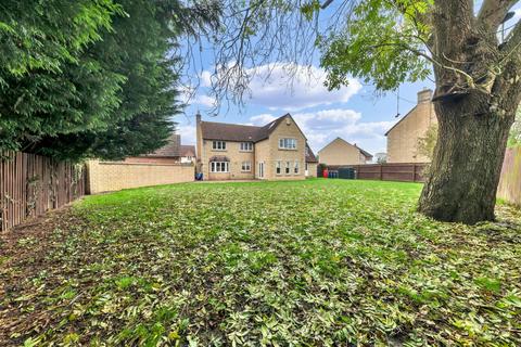 5 bedroom detached house for sale, St. Giles Close, Peterborough PE7