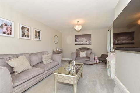 9 Blacksmith Drive, Weavering, Maidstone, ME14 5SZ