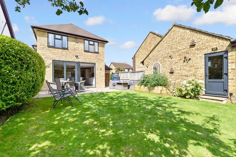 4 bedroom detached house for sale, Blacksmith Drive, Weavering, Maidstone, Kent