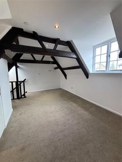 1 The Hundred, Fordingbridge, SP6 1QU